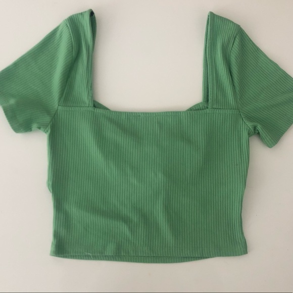 🍏Green O-ring forever 21 cutout crop top - Picture 2 of 4